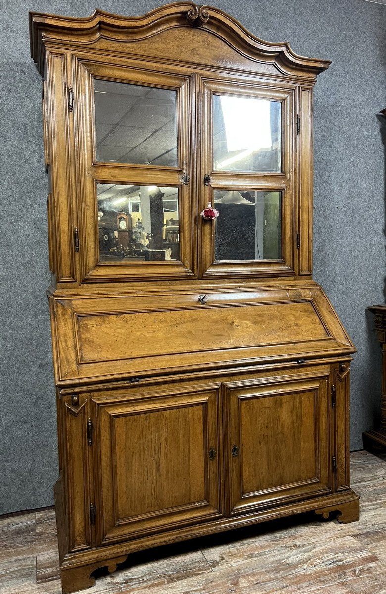 Italy 17th Century: Lombard Cabinet With Three Bodies In Walnut -photo-2