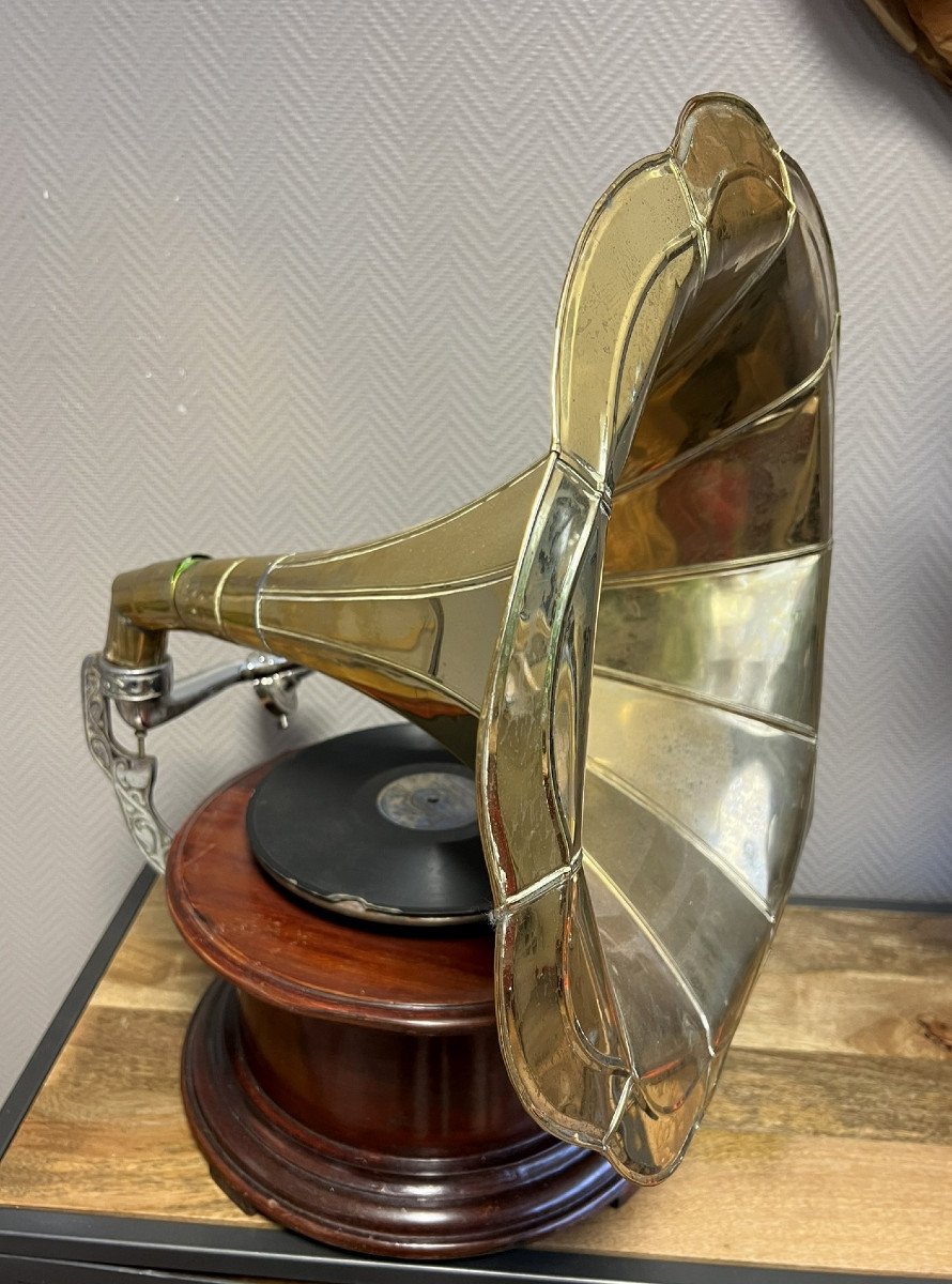 Vintage Hand Crank Gramophone With Gold Brass Bell 1980's-photo-2