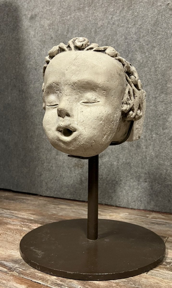 Burgundy, 18th Century: Rare Architectural Decor Depicting A Child's Head In Stone -photo-3