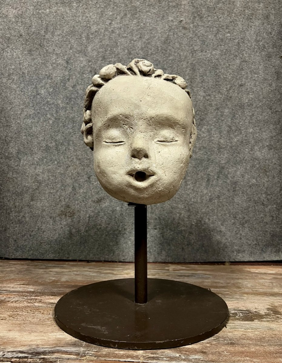 Bourgogne, XVIIIe Siècle : Rare Décors Architectural Figurant Une Tête d'Enfant En Pierre 