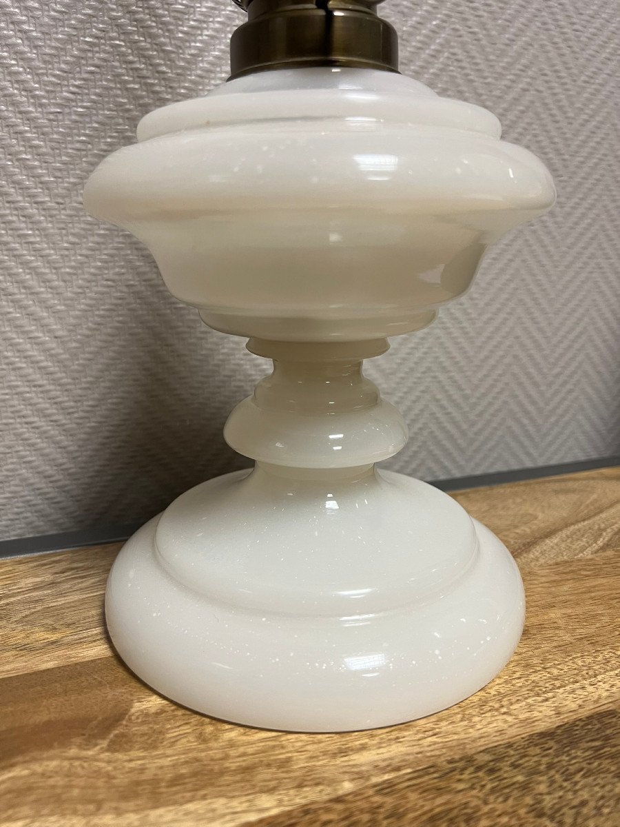 White Opaline Oil Lamp-photo-5