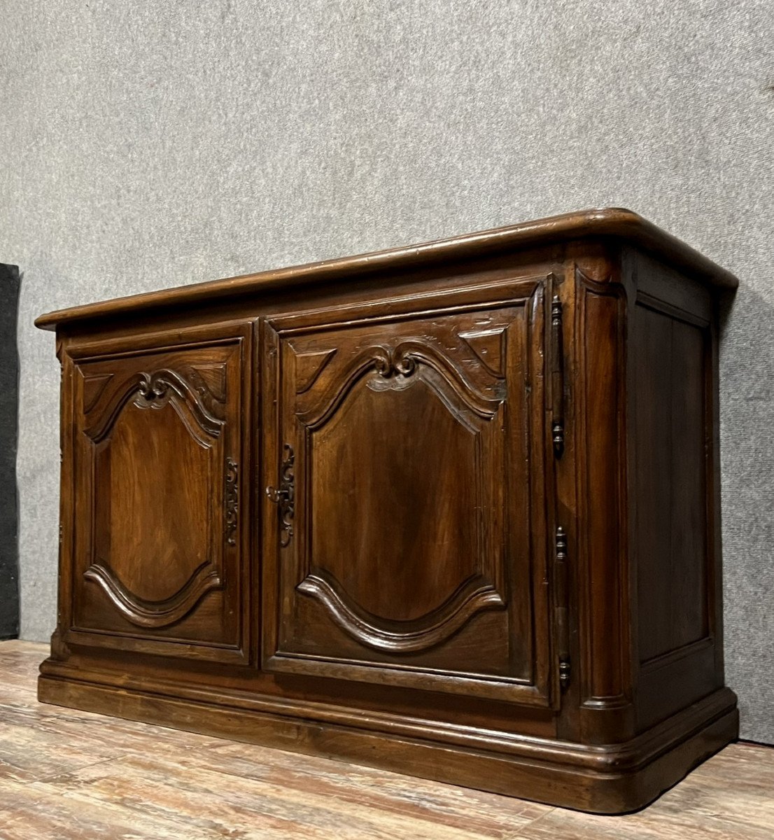 Louis XIV Period Hunting Lodge Buffet In Solid Walnut -photo-3