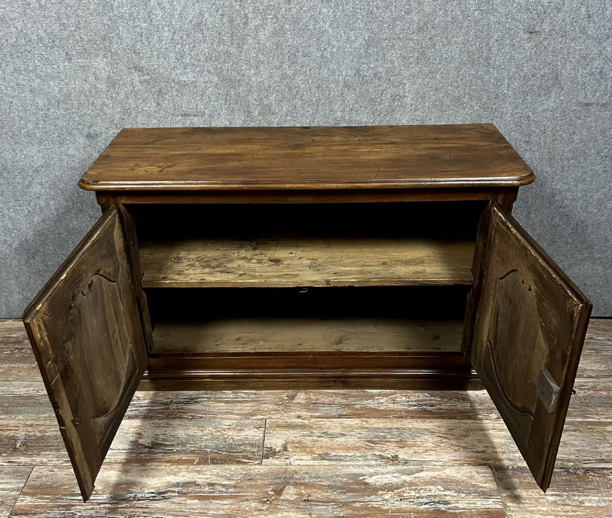 Louis XIV Period Hunting Lodge Buffet In Solid Walnut -photo-4