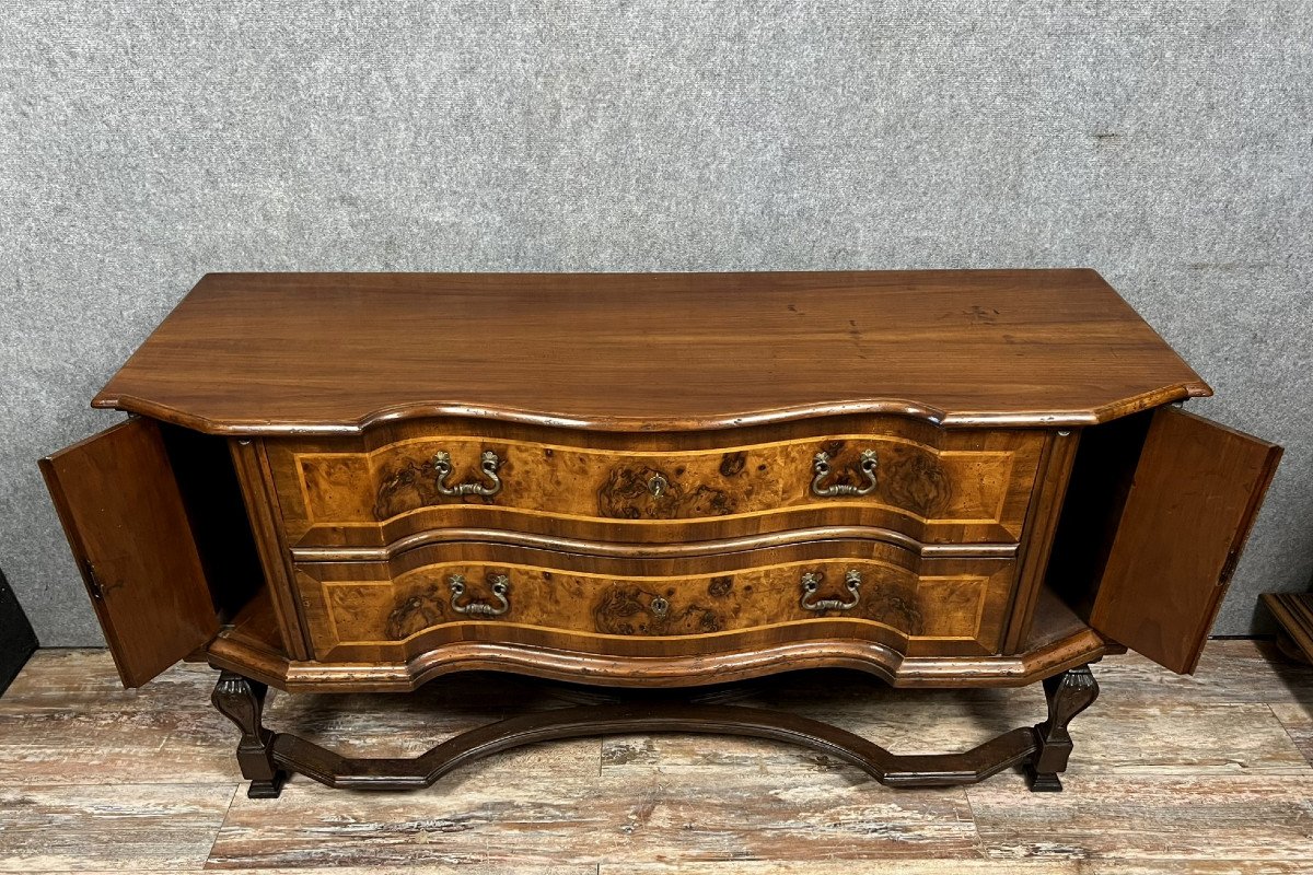 Large Lombard Chest Of Drawers With Crossbow Front In Walnut And Marquetry -photo-3