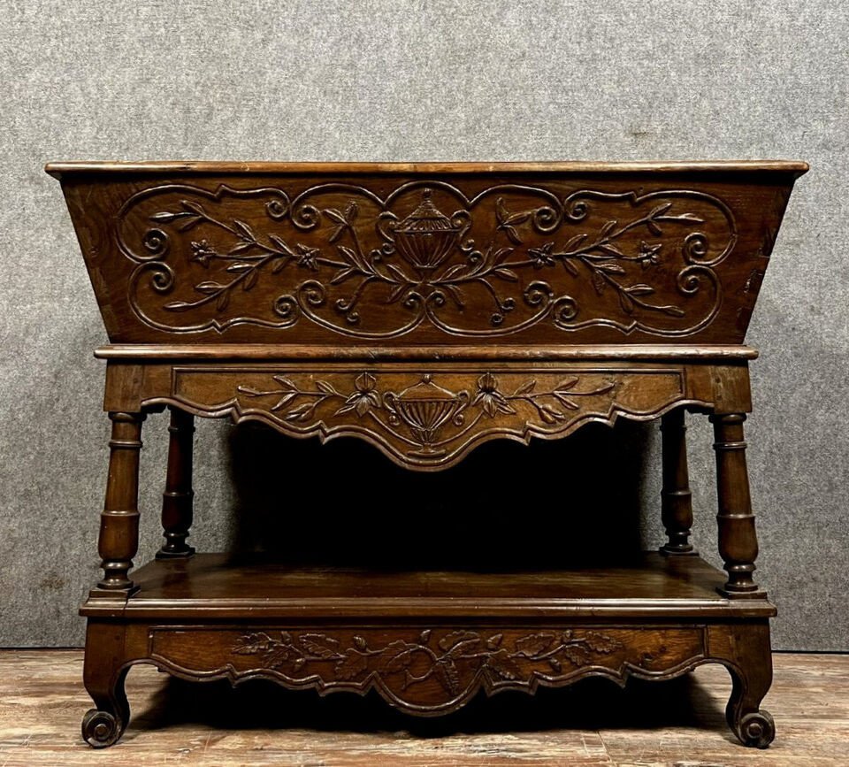 Louis XV Style Provencal Kneading Bowl In Carved Walnut Circa 1880-1900