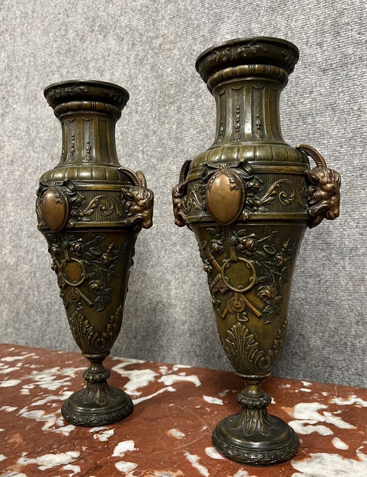 Pair Of Louis XVI Style Ibex Vases In Spelter Metal Circa 1850-photo-3