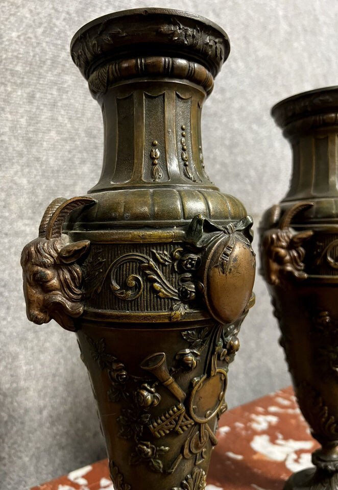 Pair Of Louis XVI Style Ibex Vases In Spelter Metal Circa 1850-photo-4