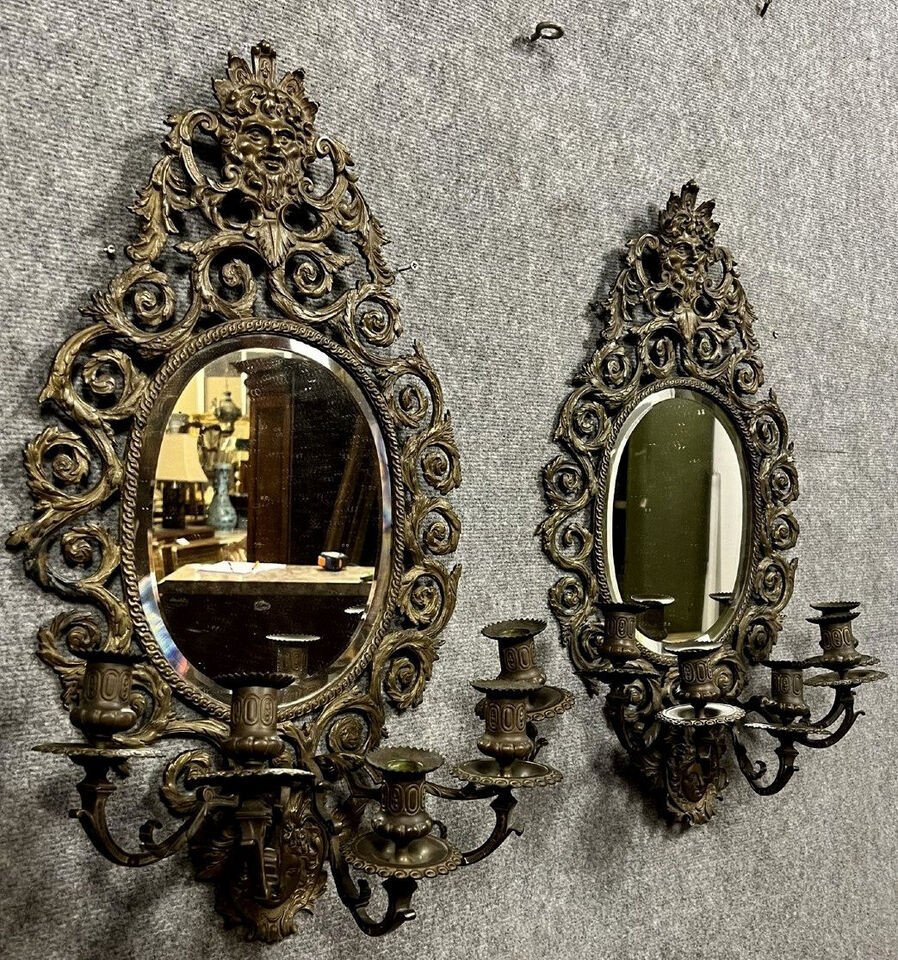 Pair Of Renaissance Style Mirror Back Wall Lights In Chiseled Bronze-photo-4