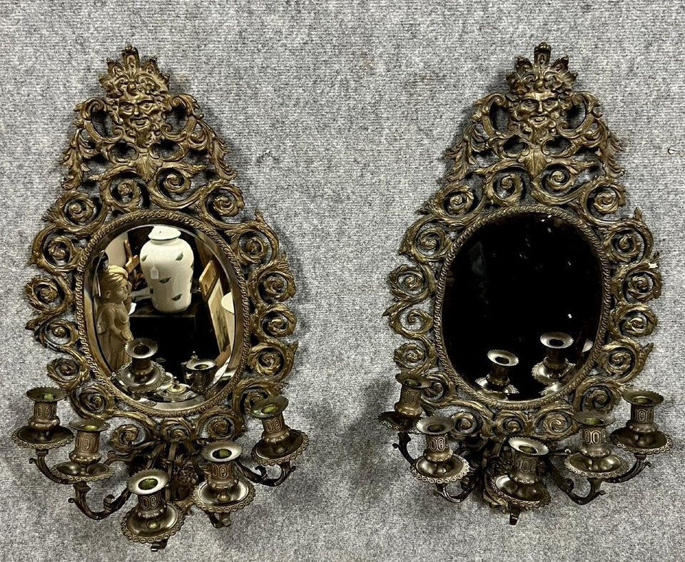 Pair Of Renaissance Style Mirror Back Wall Lights In Chiseled Bronze-photo-5