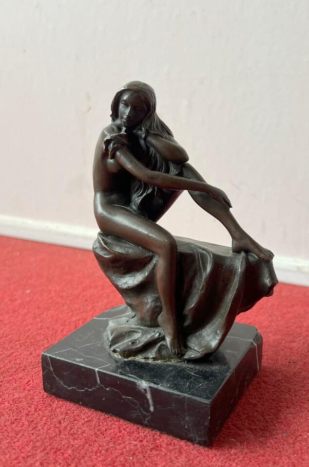 Sculpture Coquine En Bronze époque Seconde Moitié XXeme Siècle (r2)