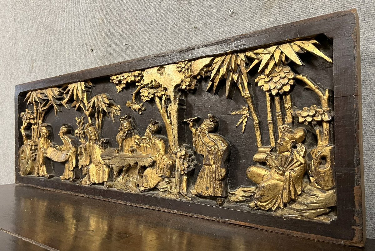 Asia 19th Century: Important Low Relief Panel In Carved, Lacquered And Gilded Wood  -photo-3