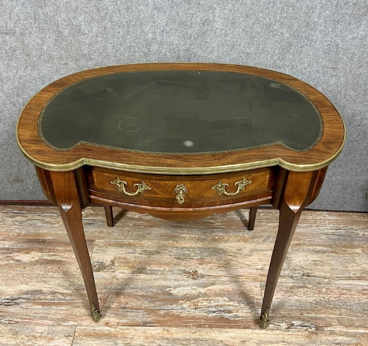 Bureau De Forme Rognon Style Louis XV En Marqueterie 