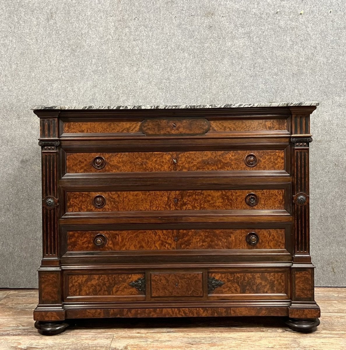 Parisian Chest Of Drawers From The Napoleon III Period In Mahogany And Speckled Maple -photo-7