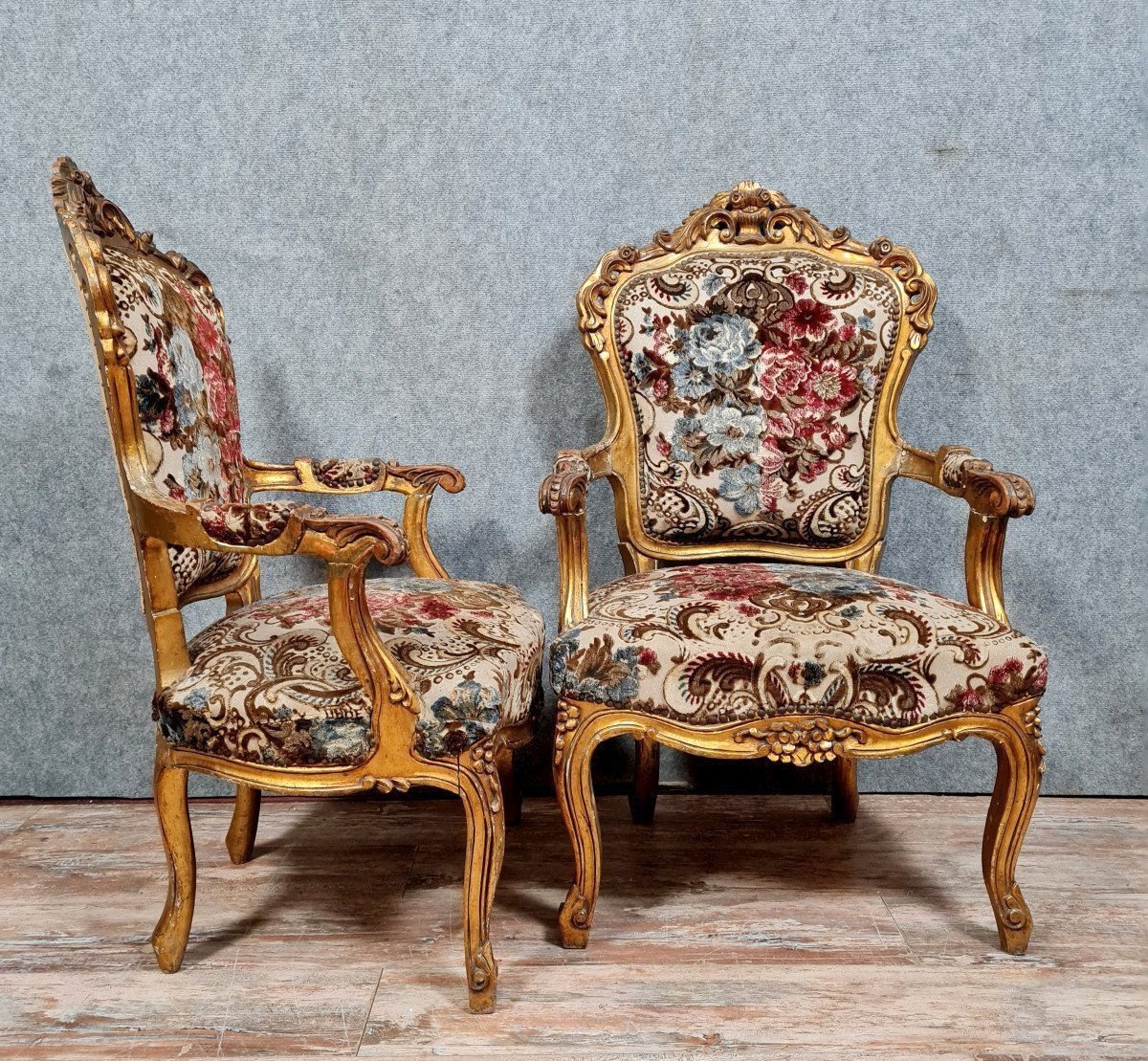 Pair Of Louis XV Style Armchairs In Gilded And Carved Wood -photo-1