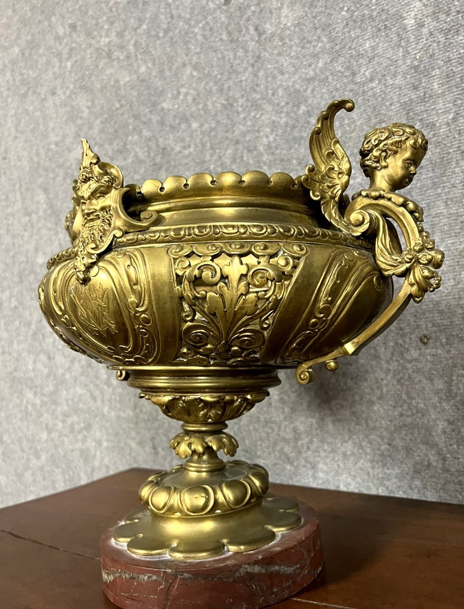 Important Rocaille Centerpiece Cup In Gilded Bronze -photo-3