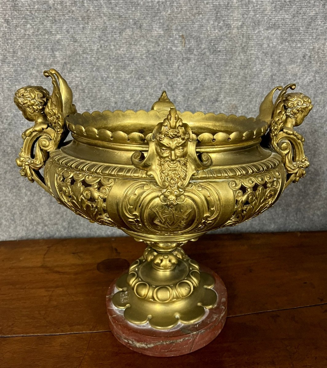 Important Rocaille Centerpiece Cup In Gilded Bronze -photo-4