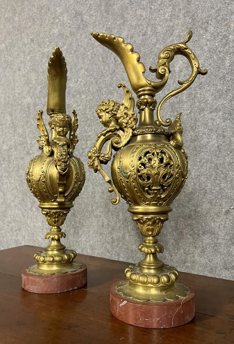 Important Pair Of Rocaille Ewers In Gilt Bronze-photo-2