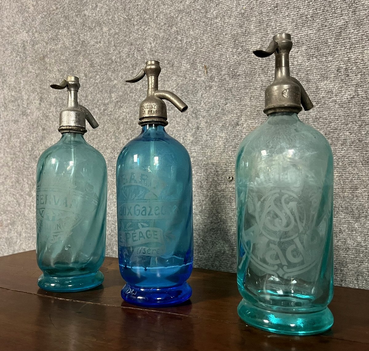 3 Bouteilles Siphons De Bistrot Eau De Seltz Publicitaires-photo-2