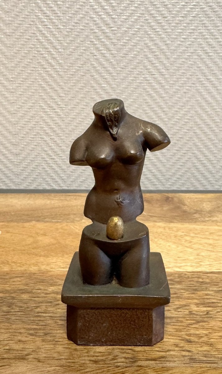 Salvador Dali: Bronze Statue "space Venus" Limited Edition Numbered Marked On The Back -photo-7