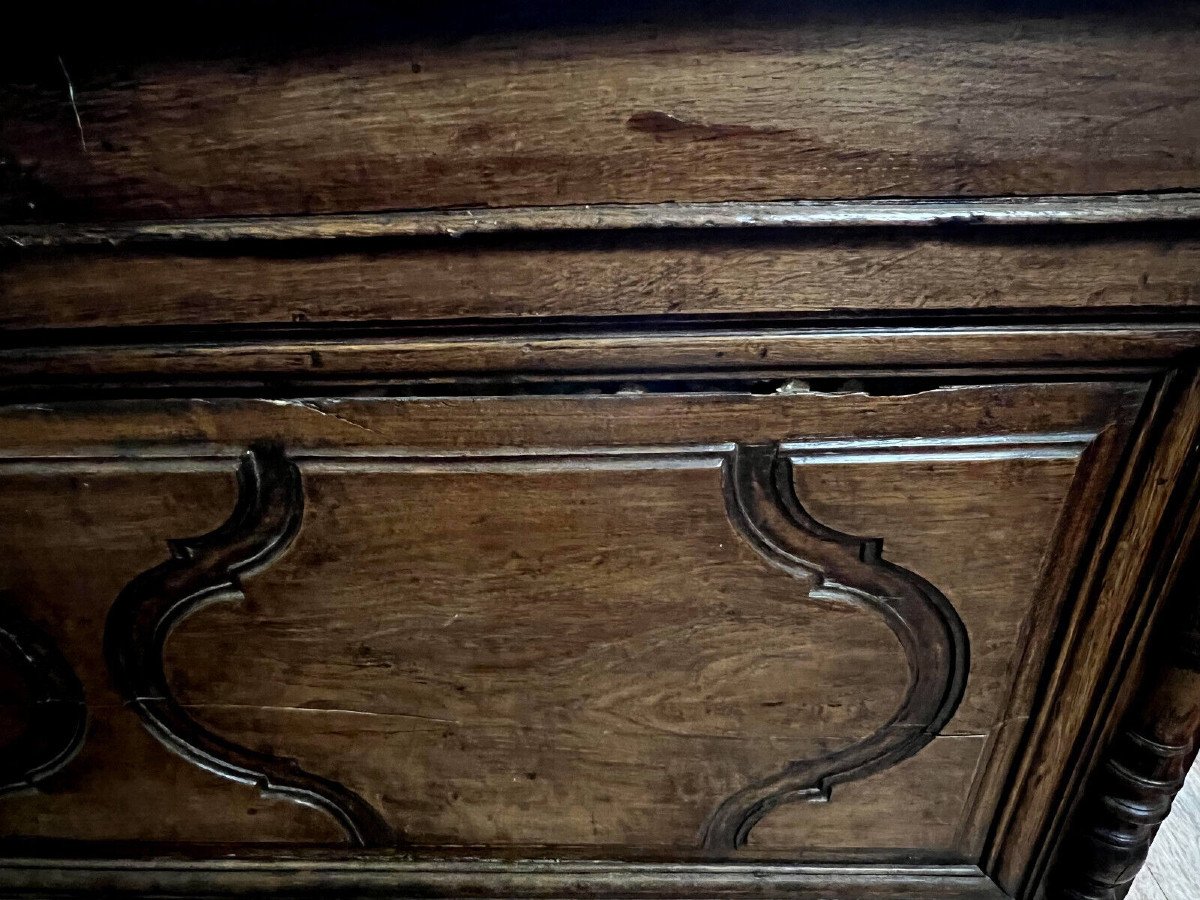 Louis XIV Period Molded Chest In Solid Oak-photo-7