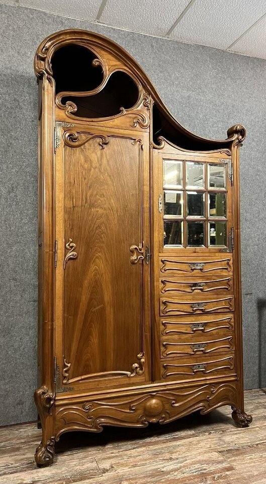 After Louis Majorelle: Nancy School Wardrobe In Walnut And Ash, Art Nouveau Period, Circa 1900-photo-2