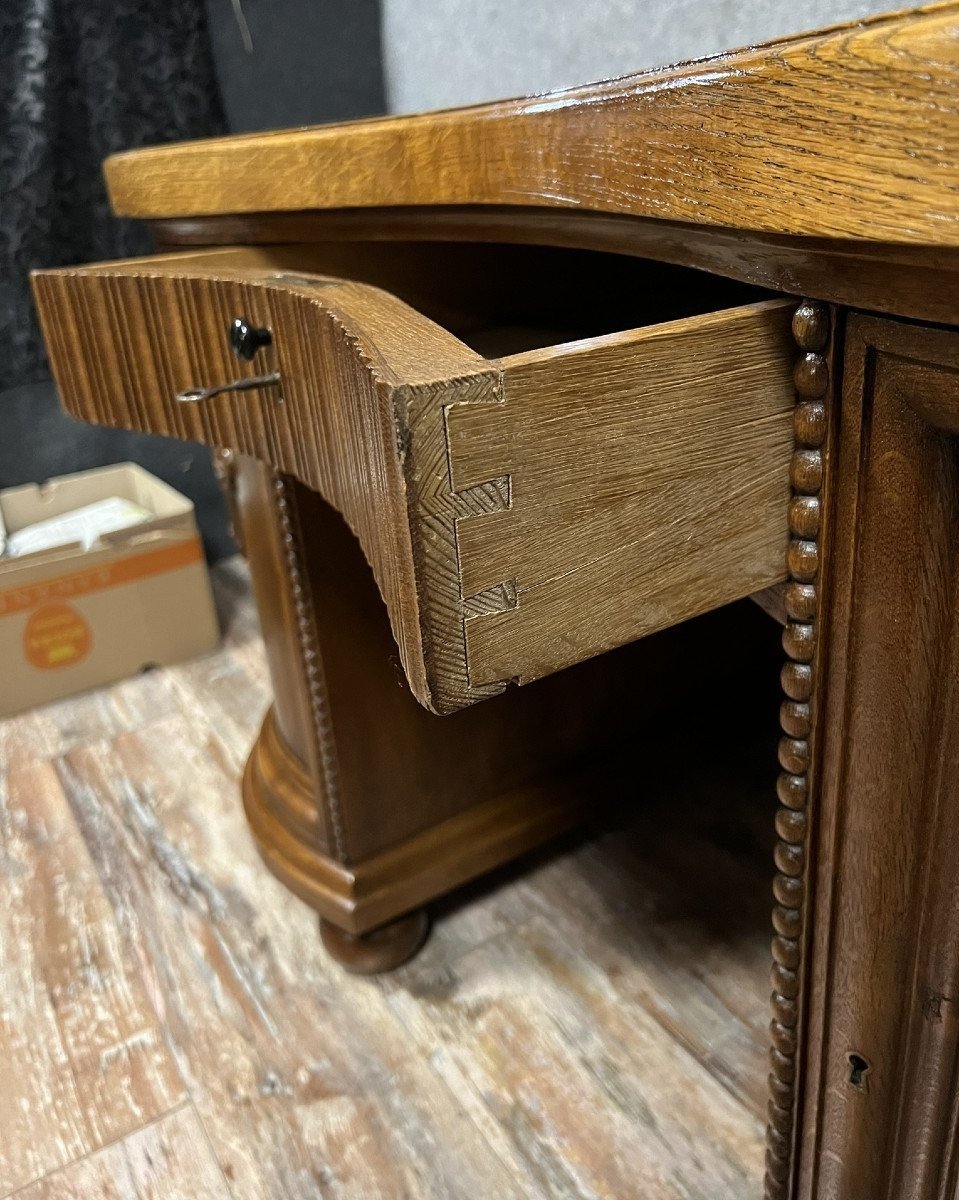 Large Art Nouveau Oak And Walnut Bean Shaped Center Desk  -photo-4