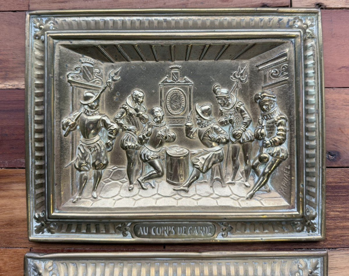 Raphael: 2 Bas Reliefs In Repoussé Copper Depicting Framed Animated Scenes  -photo-3