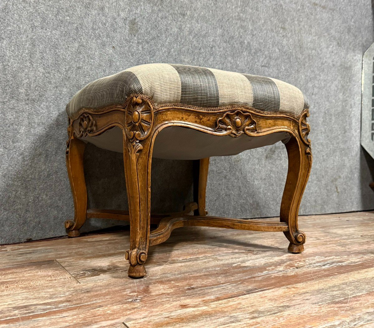 Louis XV Style Provencal Footrest In Walnut Circa 1850-photo-2