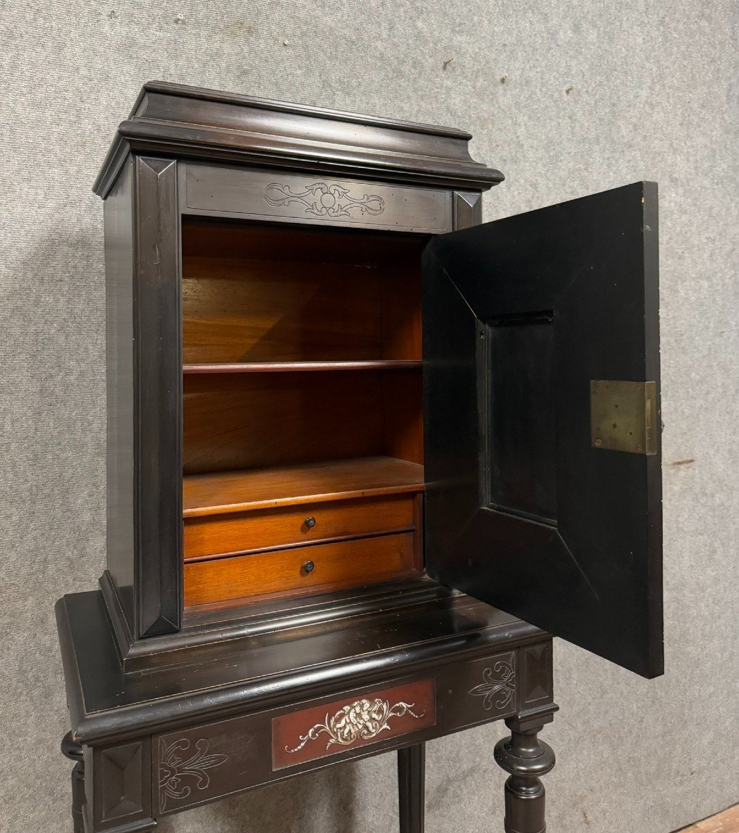 Cabinet With Secret Function In Blackened Wood And Ceramic Plates With Antique Decorations-photo-5