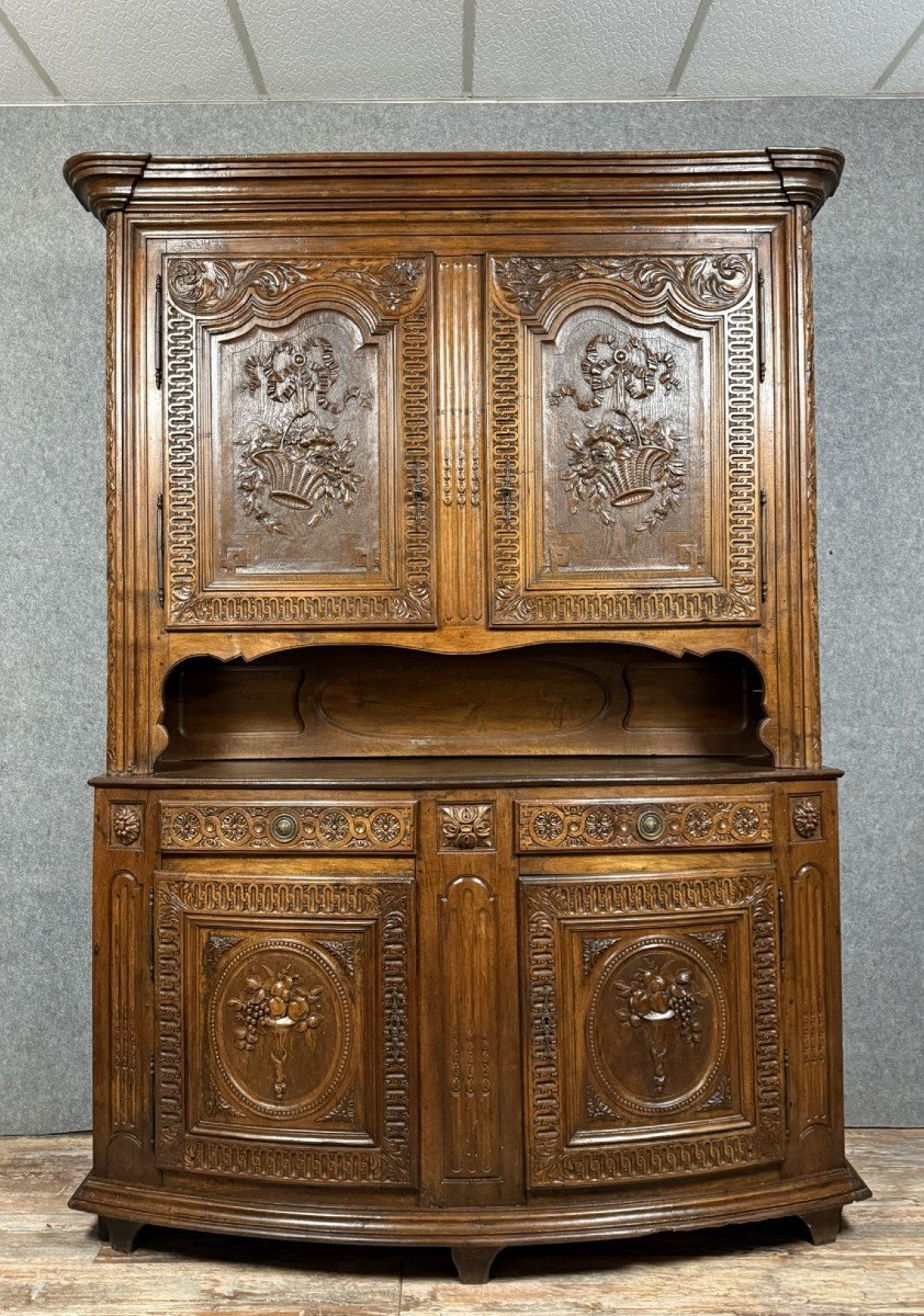 17th Century Alsatian Buffet In Walnut 