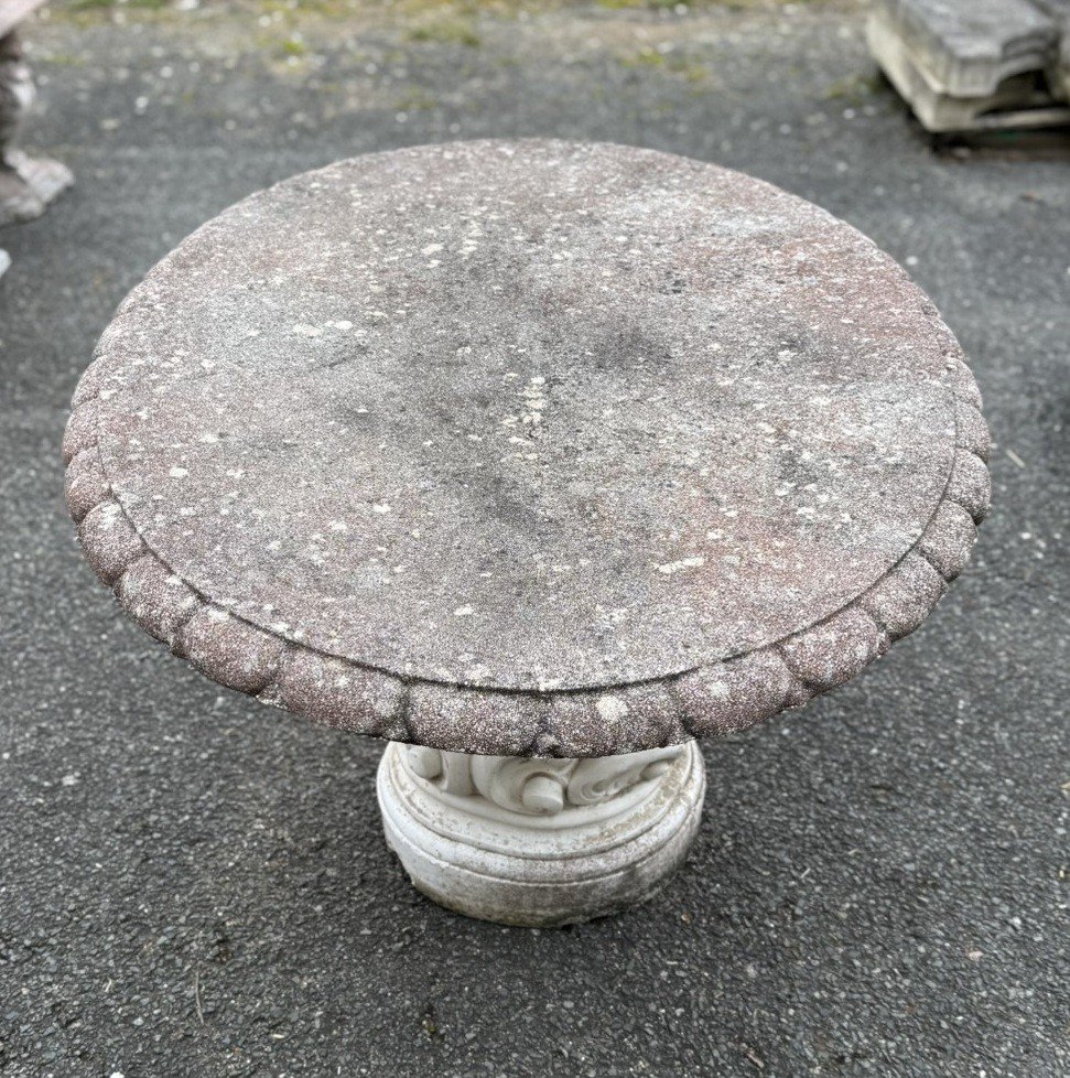 Round Table In Reconstituted Stone-photo-1