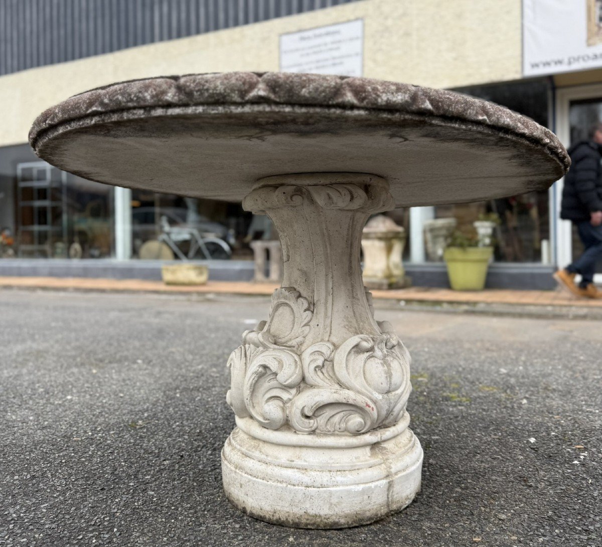 Round Table In Reconstituted Stone-photo-4