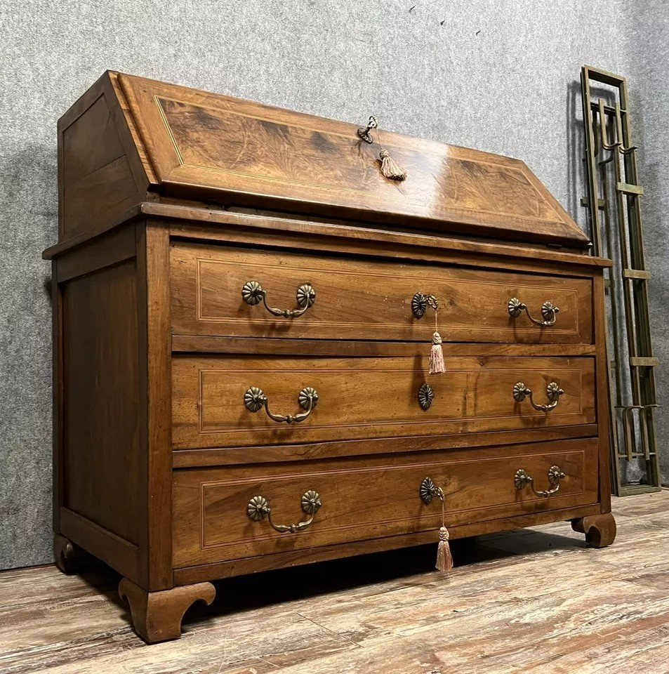 Commode Scriban époque Louis XV En Noyer, Ronce Et Filets De Marqueterie Circa 1750-photo-2