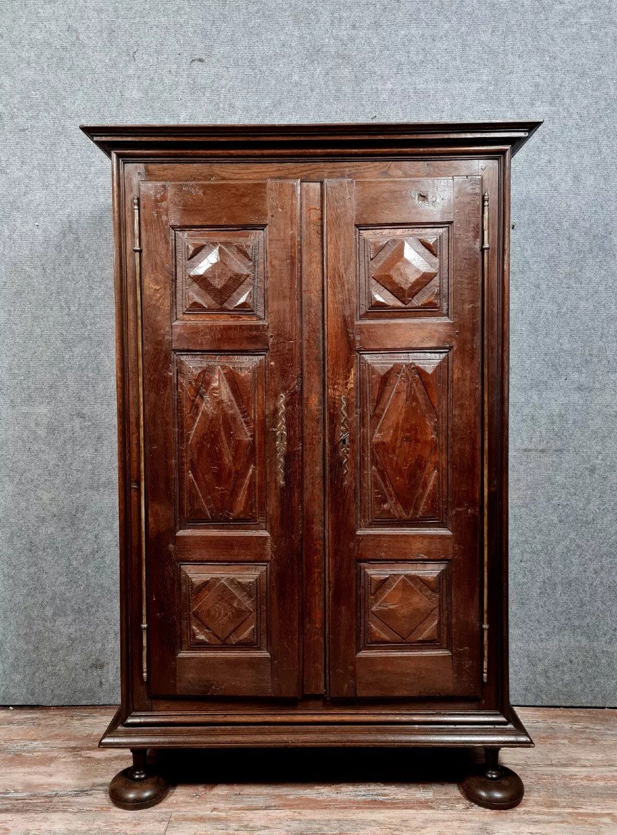 Burgundy Valet Cabinet Louis XIII Period Solid Oak Circa 1700