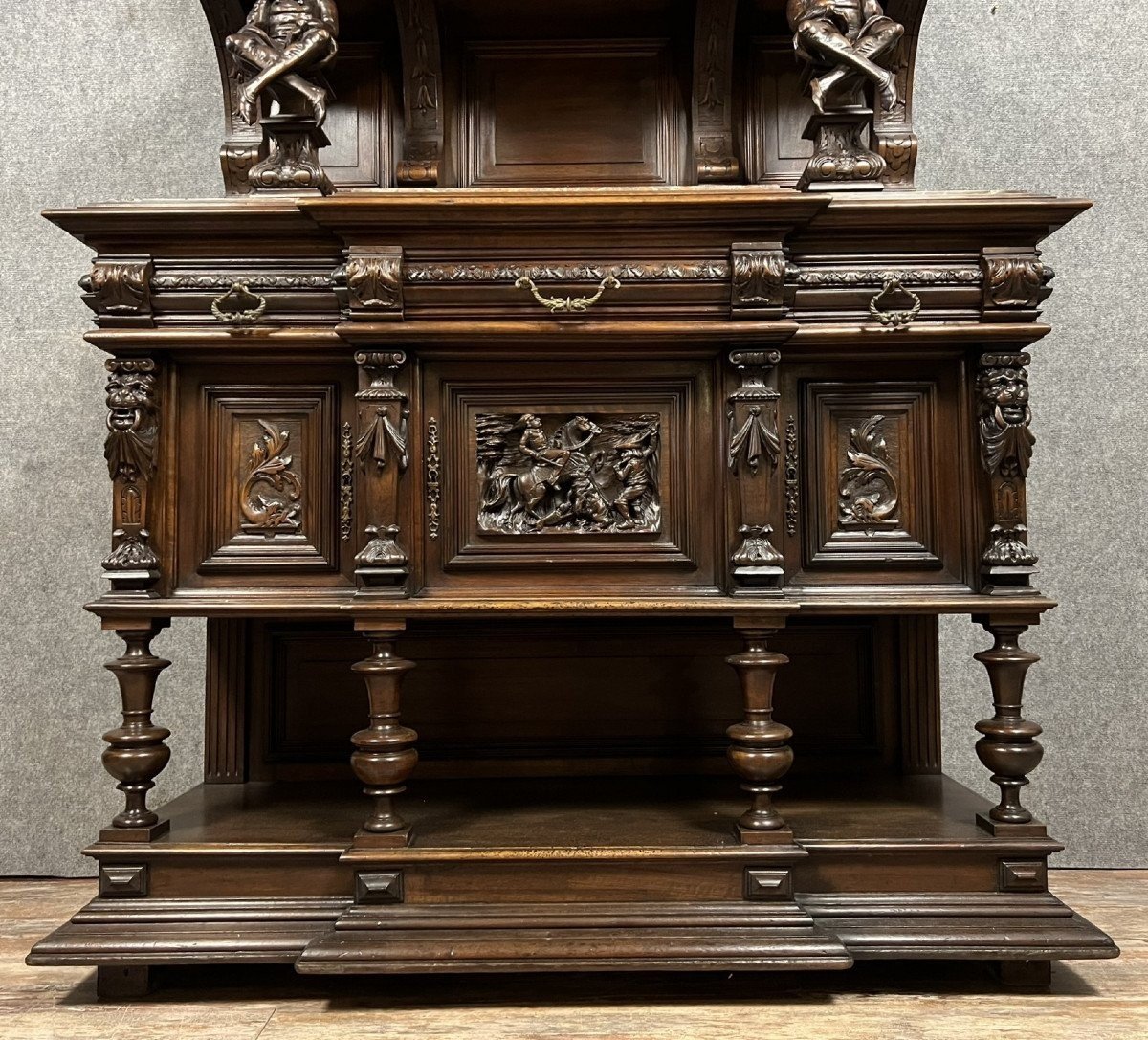 Renaissance Style Walnut Satyr Buffet -photo-4