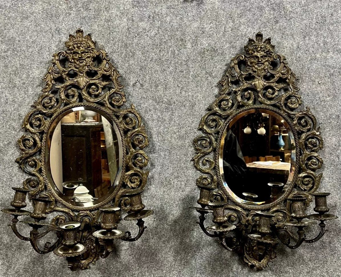 Importante Paire De Miroirs A Appliques De Style Renaissance En Bronze -photo-1