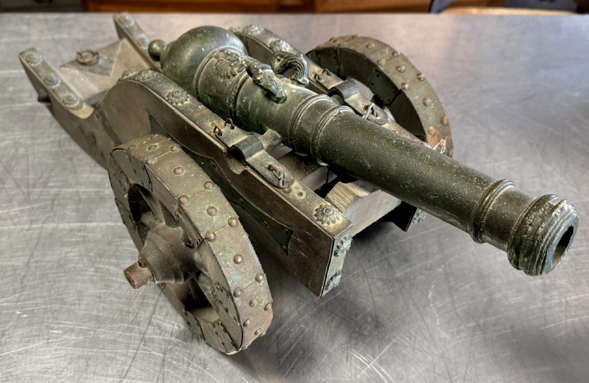 Large Model Of Cannon In Cast Iron, Wood And Repoussé Metal -photo-3