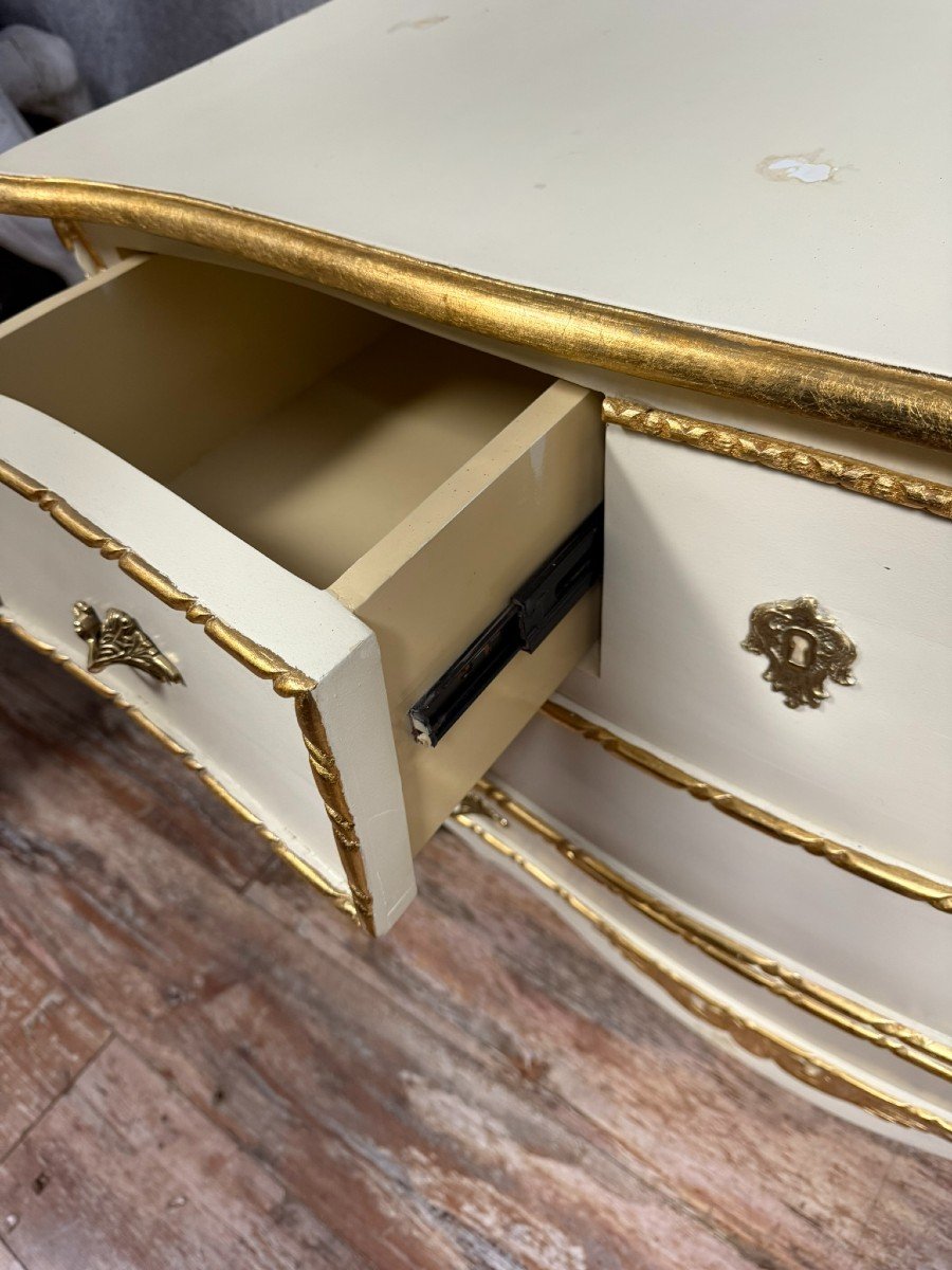 Louis XV Style Curved Chest Of Drawers In Lacquered And Gilded Wood -photo-4