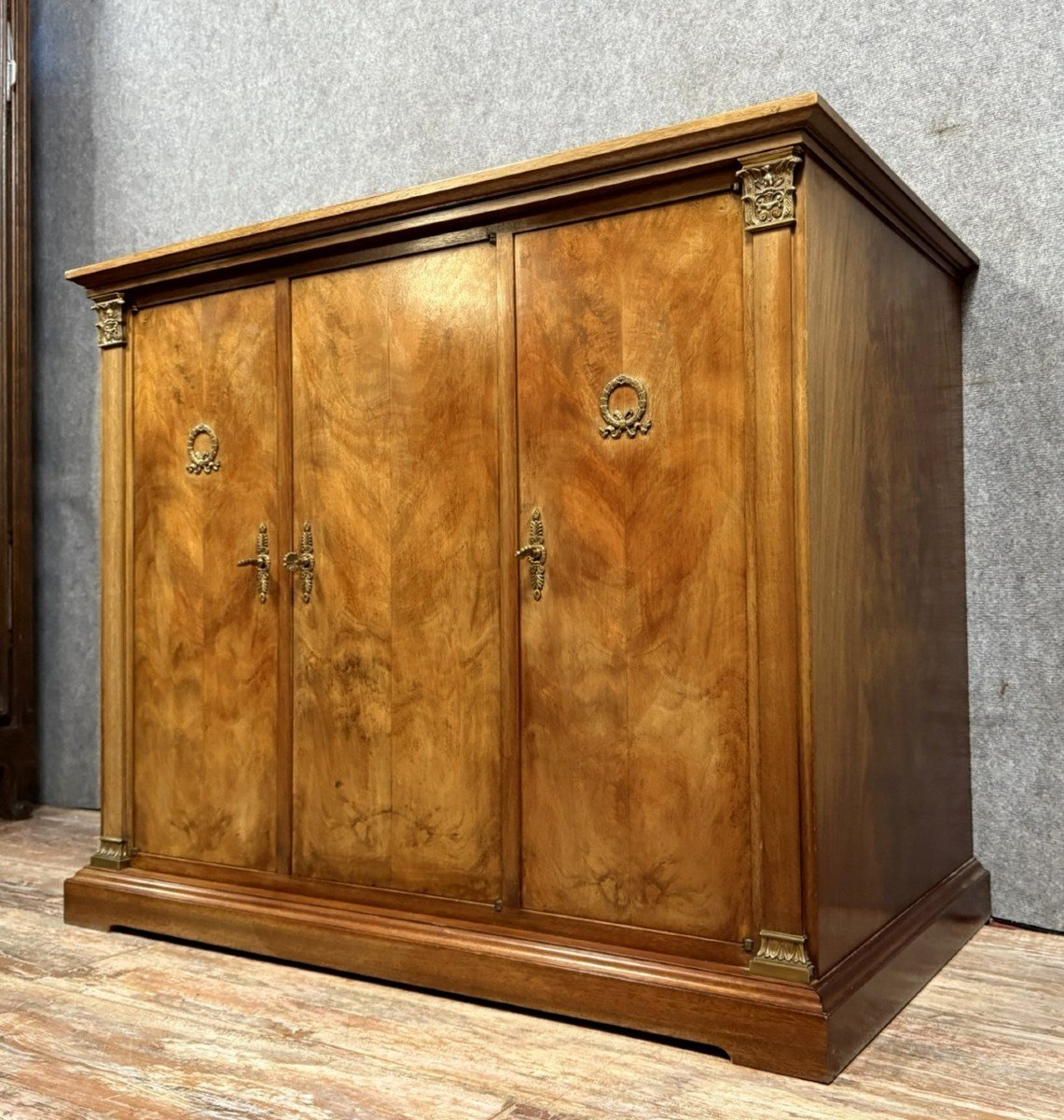 Empire Style Buffet In Mahogany And Gilded Bronzes -photo-2