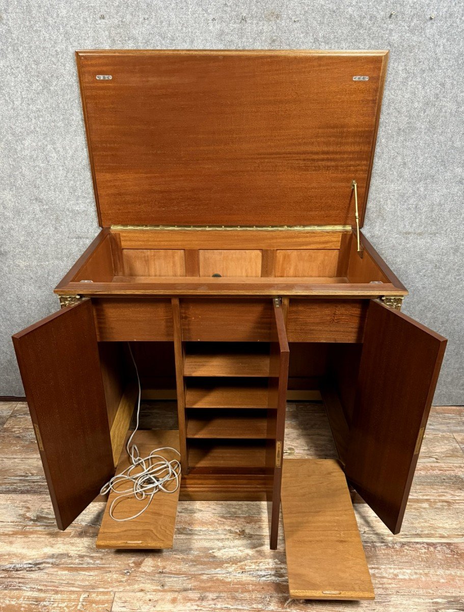 Empire Style Buffet In Mahogany And Gilded Bronzes -photo-5