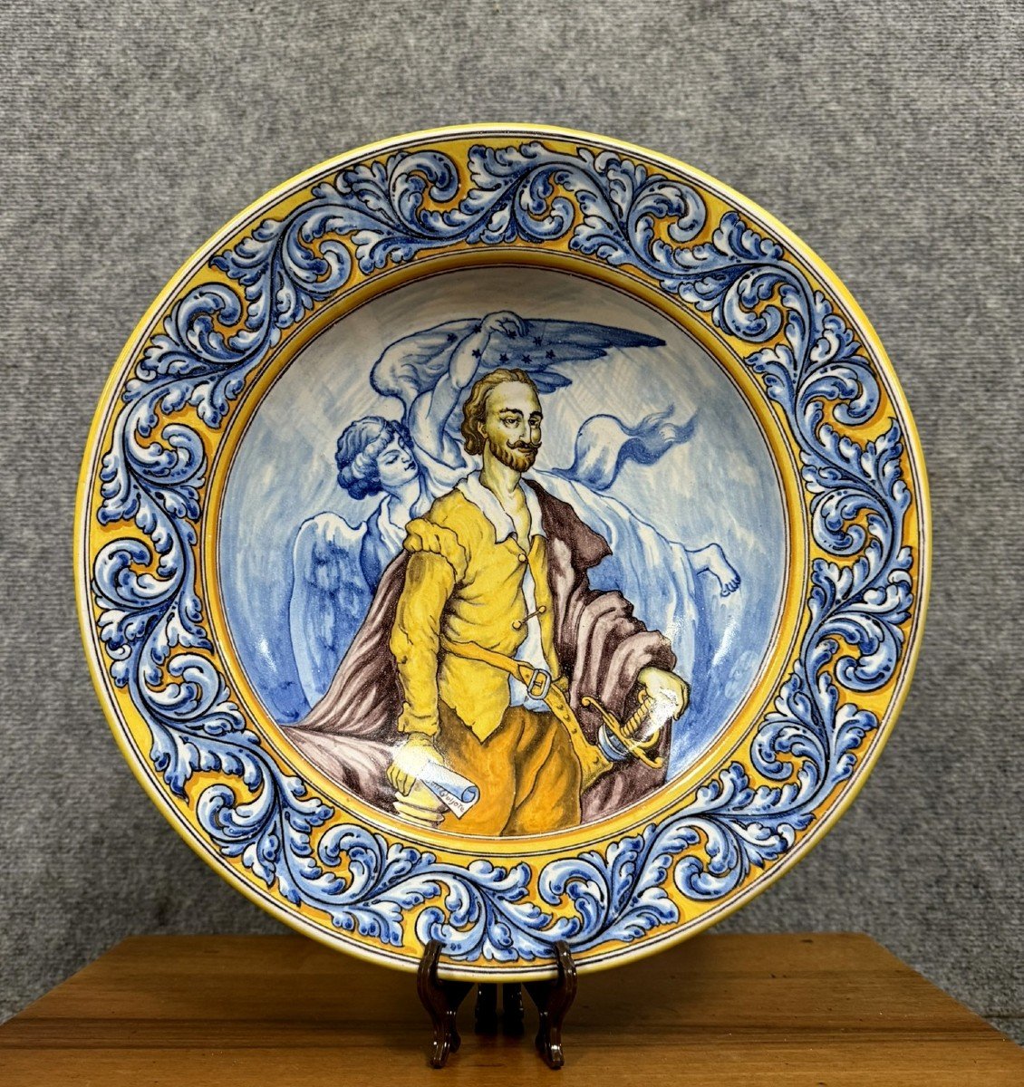 Faiences De Talavera Espagne : Grand Plat A Décors d'Une Scéne Mythologique 