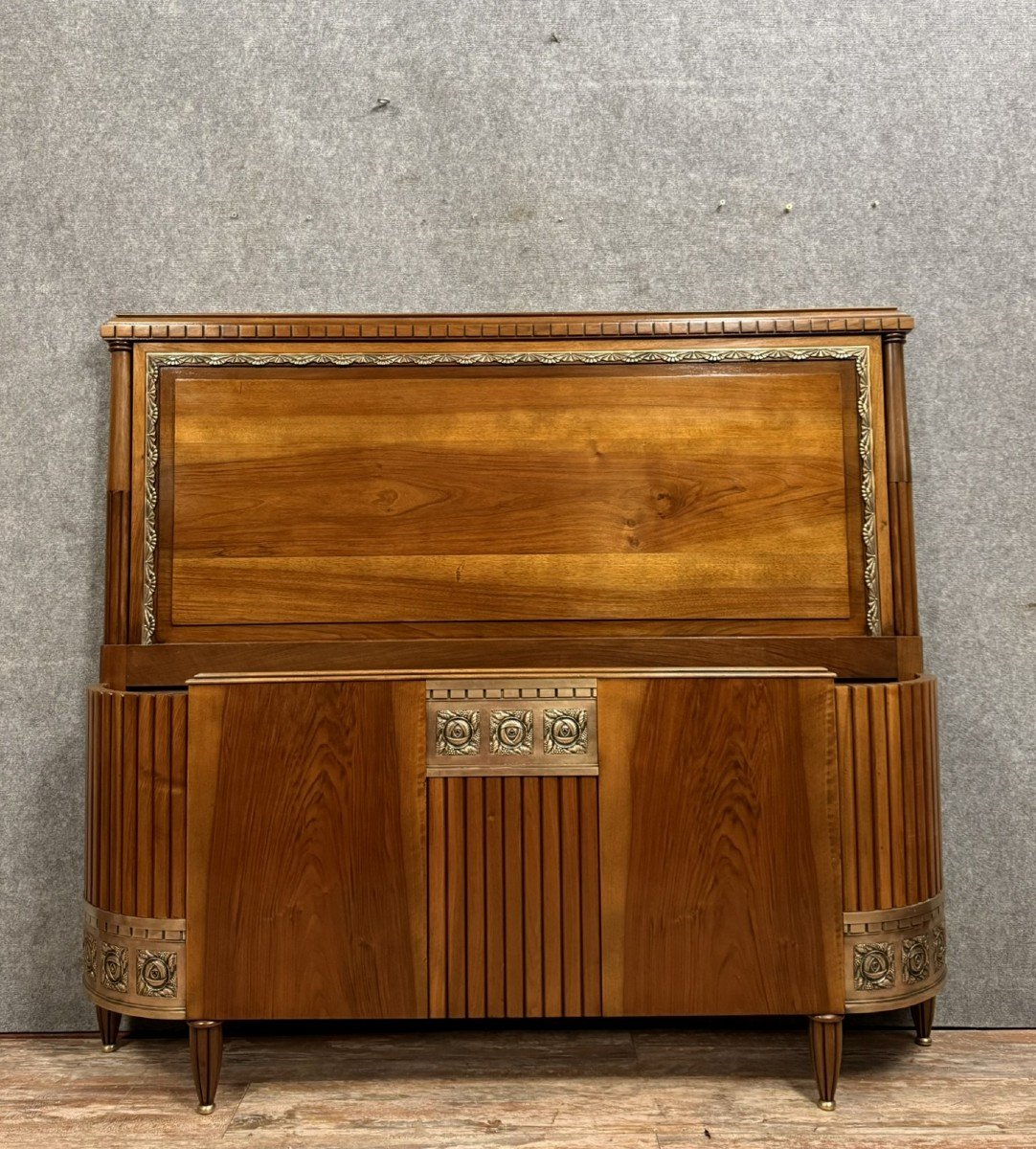 Art Deco Period Basket Bed In Walnut And Chiseled Bronze 