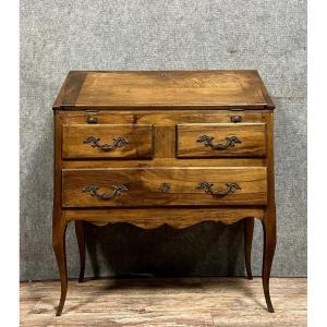 Commode Scriban Style Louis XV En Noyer Massif