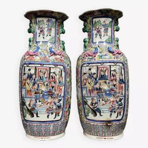 China, Canton: Pair Of Large Porcelain And Famille Rose Enamel Vases / H 63cm