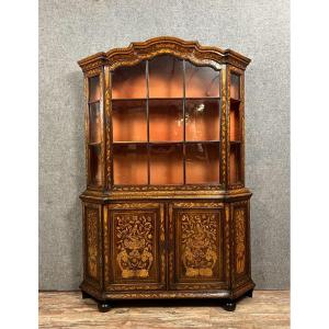 Holland 18th: Library With Movement Pediment In Mahogany Inlaid With Light Wood