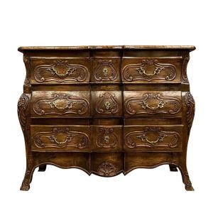 Commode Tombeau Galbée De Style Louis XV 