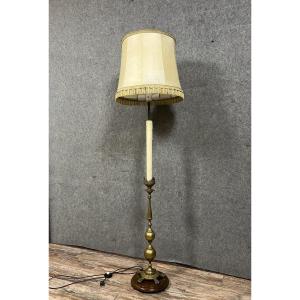 Très Grand Pique Cierge En Bronze Doré Monté En Lampe / H 192 Cm 