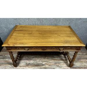 Large Louis XIII Renaissance Style Center Desk In Carved Solid Oak 