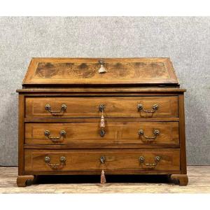 Louis XV Period Scriban Chest Of Drawers In Walnut, Burl And Marquetry Fillets Circa 1750