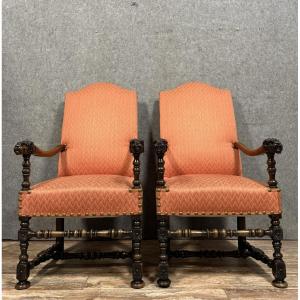 Important Pair Of Louis XIII Style Armchairs In Carved Walnut 